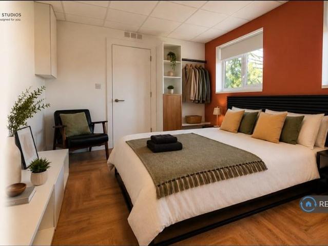 Mirfield Grove, Hull, HU9 Studio to rent £650 pcm £150 pw