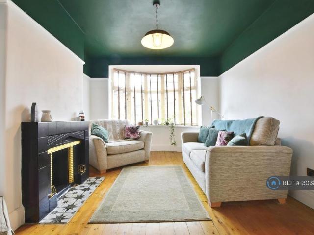 Miriam Street, Failsworth, M35 3 bed semi detached house to rent £1,300 pcm £300 pw