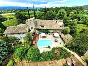 Mirmande 26270 Achat / Vente maison 38 pièces t38 piscine terrasse