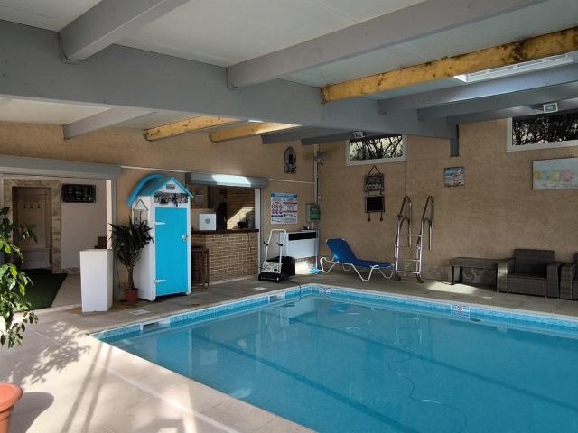 Mirmande En Drome Provencale. Magnanerie De 585 M2 Sur Domai. 585m² Mirmande