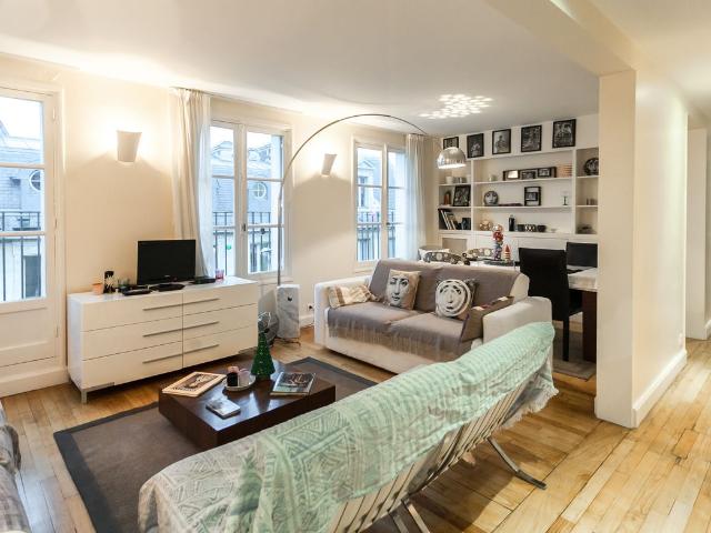 Miron charming two bedrooms entire apartment in Le Marais, Paris Amsterdam Apartments for Rent