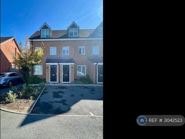 Mirpur Close, Coventry, CV6 3 bed terraced house to rent £1,425 pcm £329 pw