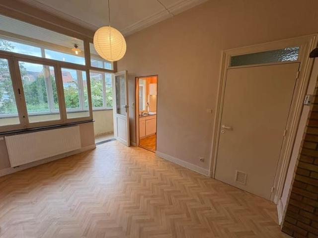 MIRROR AREA UNFURNISHED APARTMENT OF +/ 74sqm + BALCONY