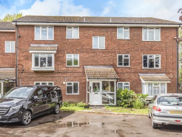 Misbourne Court, Langley SL3, 2 bed flat to rent, £1,500 pcm | PrimeLocation