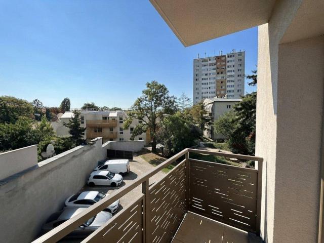 Mischekgasse hofseitige Garconniere mit Balkon zu vermieten