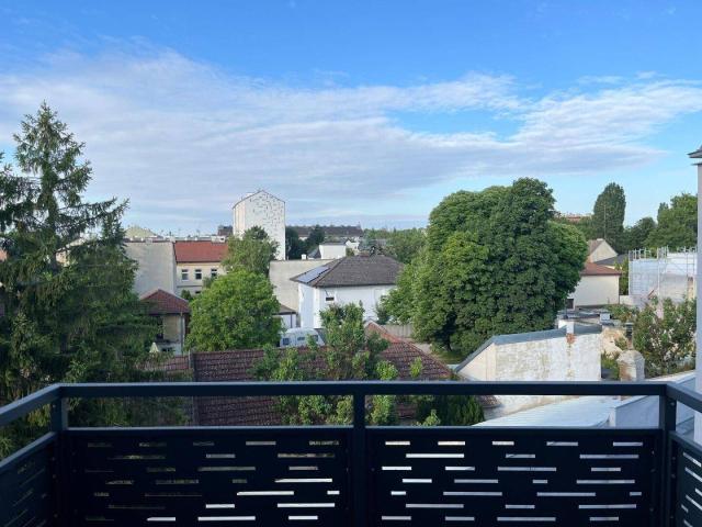 Mischekgasse hofseitige Garconniere mit Balkon zu vermieten