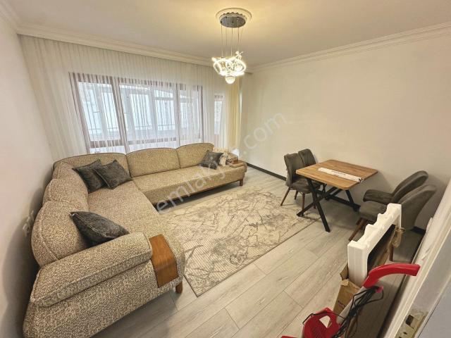 Misket Düzlükte Tren Yakınında Sıfır Eşyalı 2+1 Kiralık Daire