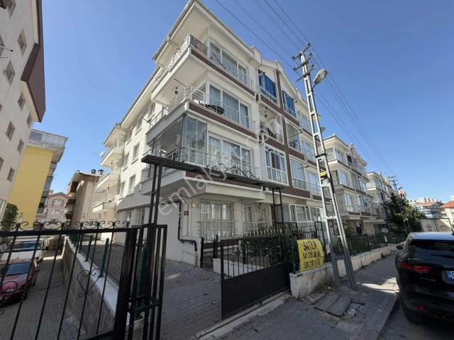 Misket Mahallesi Park Çarşı Yakını Asansörlü Y. Giriş Yapılı 2+1