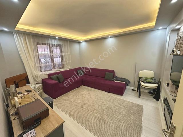 Misket Taksi Durağı Yakını Eşyalı Yapılı Yatırımlık 1+1 Satılık