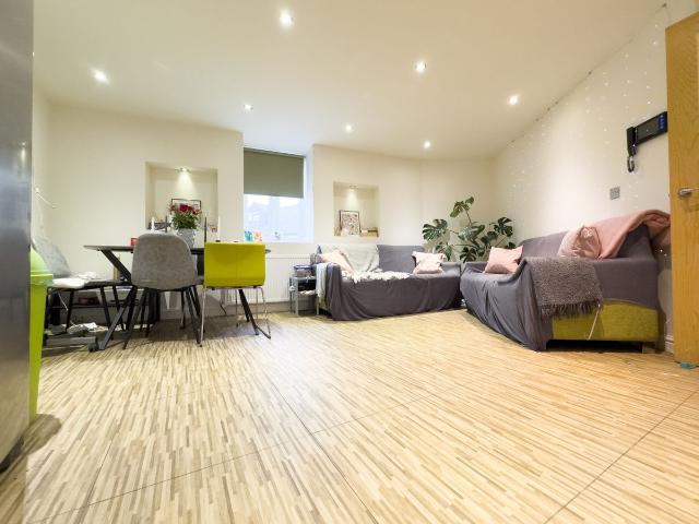 Miskin Street, Cathays CF24, 6 bed flat to rent, £3,480 pcm | PrimeLocation
