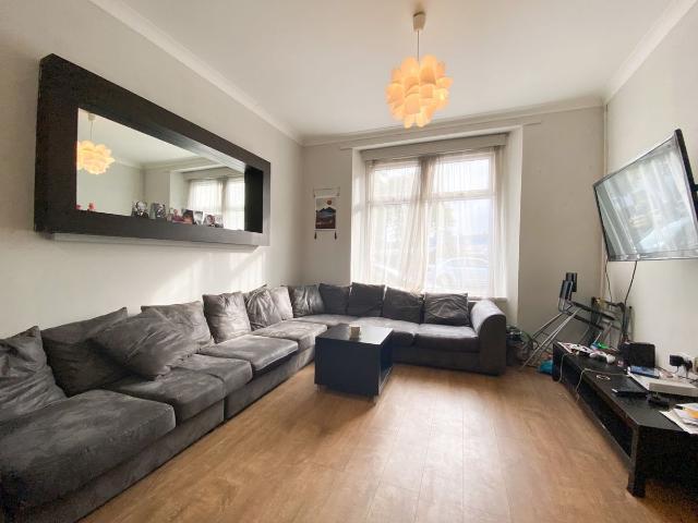 Miskin Street, Cathays CF24, 7 bed flat to rent, £3,850 pcm | PrimeLocation