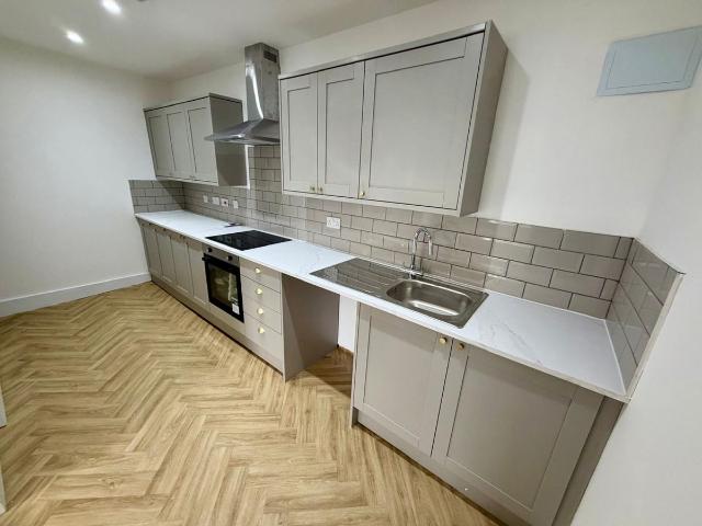 Miskin Road, Tonypandy CF40, 3 bed terraced house to rent, £875 pcm | PrimeLocation