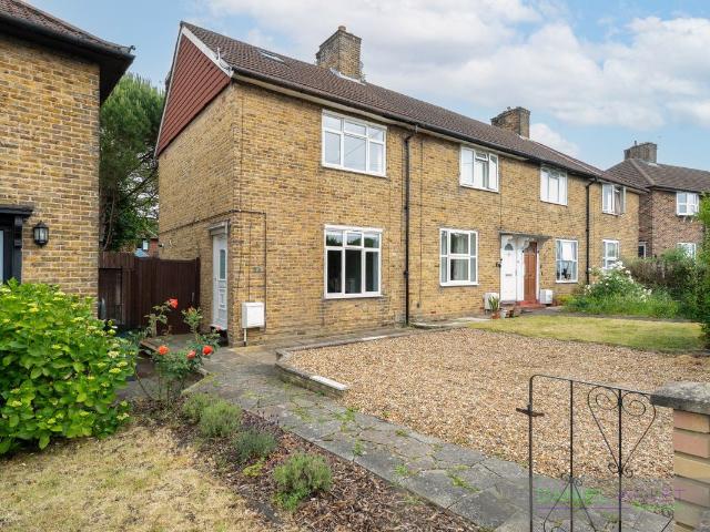 Missenden Gardens, Morden SM4, 3 bed end terrace house to rent, £2,350 pcm | PrimeLocation