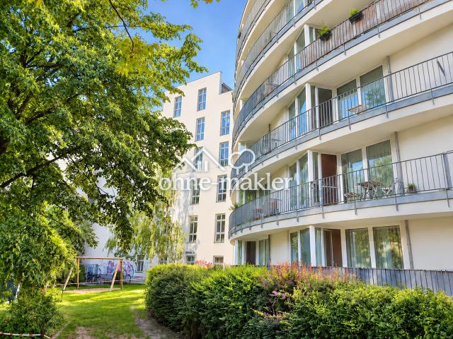 MITTE MITTE von Privat mit Balkon zentral ruhig und grün