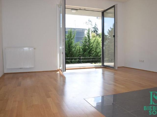 Mitten im Grünen beim Hörndlwald – Top Terrassenwohnung