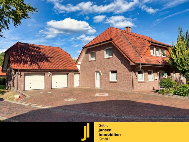 Mitten im Ort! Einfamilienhaus auf großzügigem Grundstück!