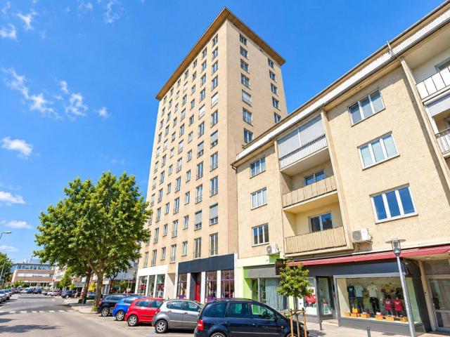 MITTEN IM LEBEN. ZU HAUSE IN KREMS