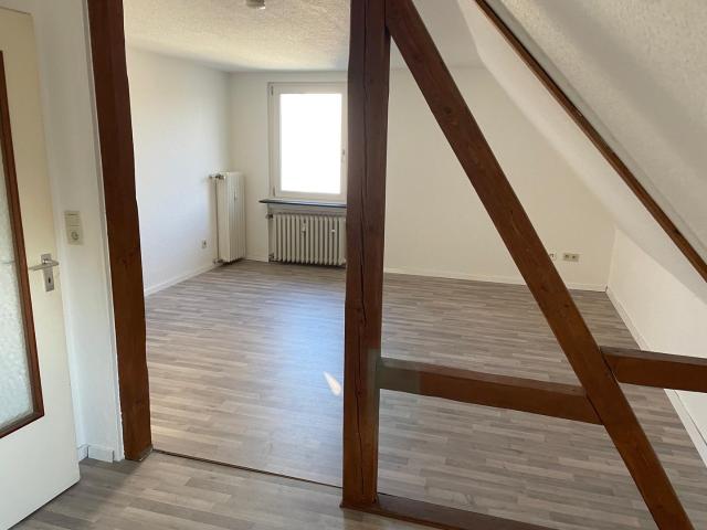 Mitten in Altenbochum – freundliche 3 Zimmer DG Wohnung in ruhiger Lage mit eigenem Park