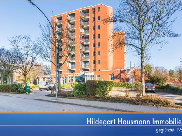 Mitten in Garstedt und trotzdem ruhig – 2 Zimmer mit Loggia und Fahrstuhl: Hausmann Makler