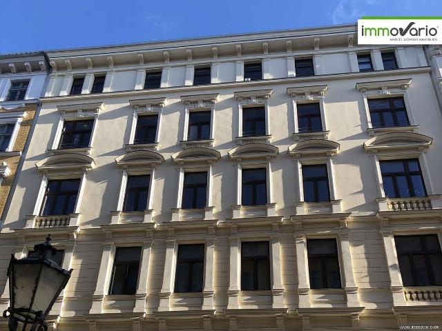 Mitten in der City! 2 Raum Dachgeschosswohnung in bester Innenstadtlage mit Tageslichtbad und Wanne