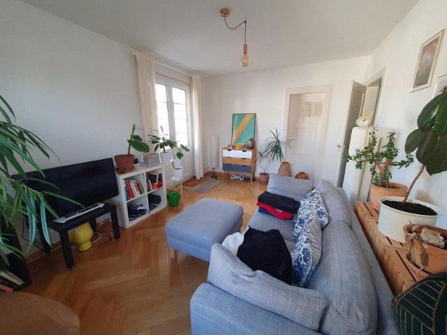 Mitten in der Länggasse: 3 ZW an 77 m² im 3. OG