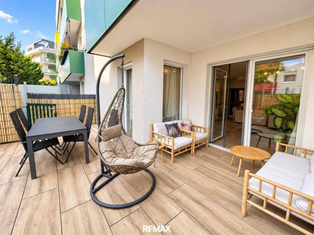 Mitten in Schwechat – 4 Zimmer Maisonette mit ca. 109 m² Freiflächen & Garage