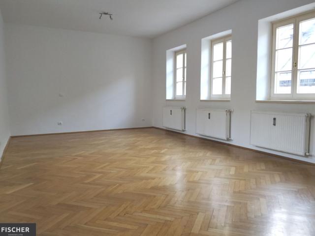 Mittendrin! Mietwohnung Garconniere Villach Hauptplatz