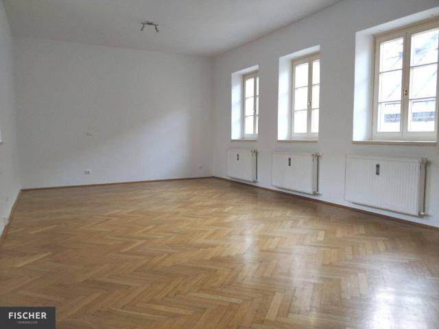 Mittendrin! Mietwohnung Garconniere Villach Hauptplatz