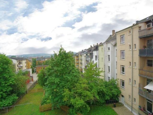 Mittendrin wohnen: Zentrale 3 Zimmer Wohnung 3. OG – Perfekt für Stadt Entdecker!