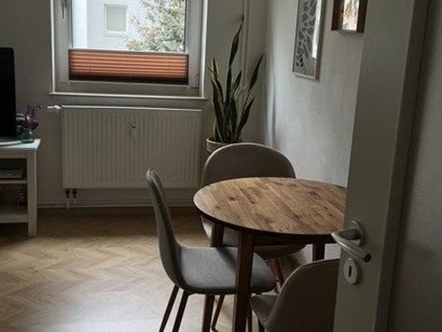 Mittelweg 43, 1 R Praktische 2 Zimmer Wohnung mit Tageslichtbad