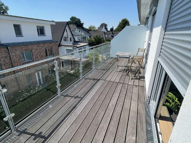 Mittel RH, 186 m², 6 Zi KfW 55, 2 Bäder, Gäste WC, EBK, tolle Lage