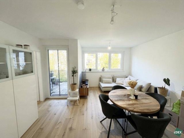 Mit 8 m² großem Balkon: Helle 2 Zimmer Wohnung direkt neben der U3 I WOHNEN IN SANKT GOTTHARD