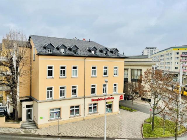 Mit Aufzug! Schicke 2 Raum Wohnung mit Dusche und Wanne im Zentrum von Gera
