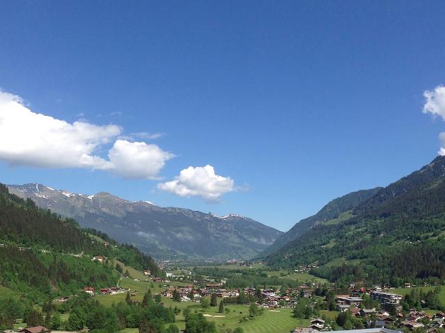 Mit Blick ins Gasteinertal