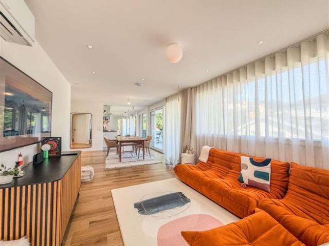 MIT INTEGRIERTER KLIMAANLAGE Große 4,5 Zimmer Wohnung von 130m² PSA Terrasse von 25m²