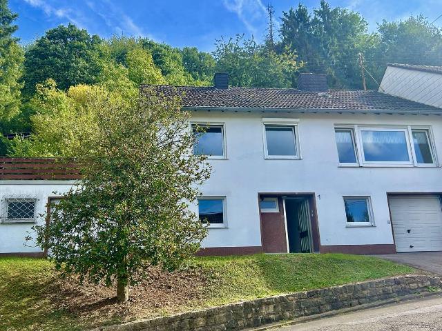 MIT MOSELBLICK. EIN HAUS VOLLER MÖGLICHKEITEN!