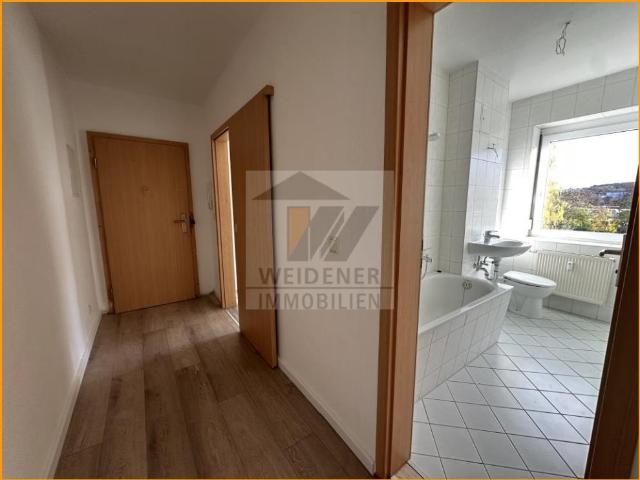 mit Süd West Balkon: 2 Raum Wohnung in Gera Untermhaus! Nähe Theater und FH