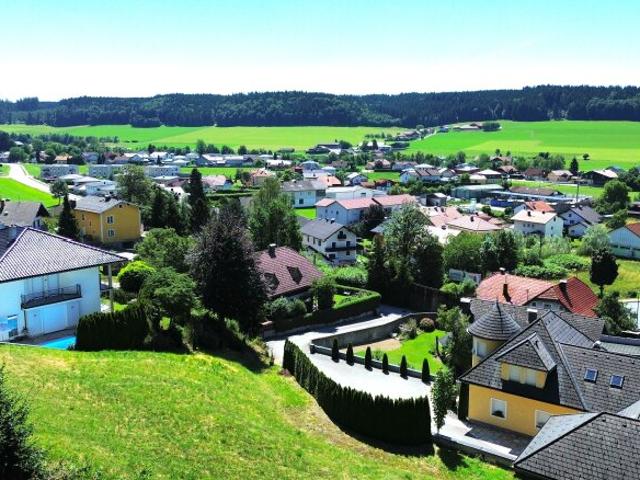 Mit Panoramablick: Bungalow in Friedburg