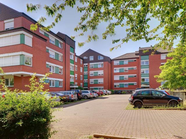 Mit WBS! Gemütliche 3,5 Zimmerwohnung mit schöner Dachterrasse!