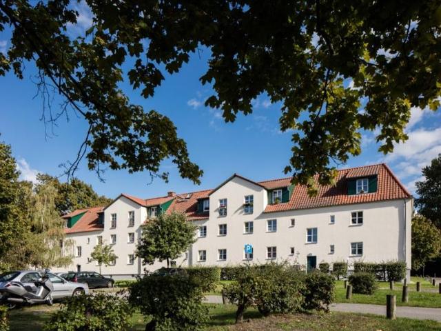 Mit WBS Im Grünen: 3 Zimmer Wohnung mit Badewanne