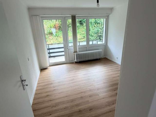 Mit Terrasse! Hochparterre! Alexanderhöhe Iserlohn! Hier wird gerade renoviert! 2 Zimmer