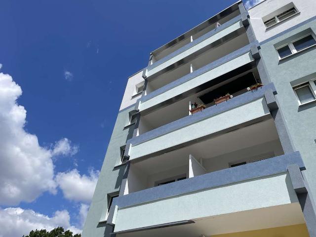 Mit Video: Ab Februar 4 Raumwohnung mit Südbalkon im 1. OG
