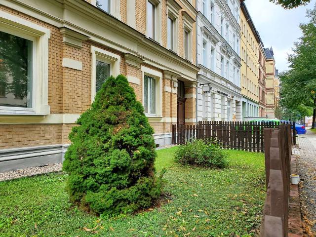 Mit Video: Gratis TV oder Gutschein sichern! 3 Raumwohnung mit Mini Küche