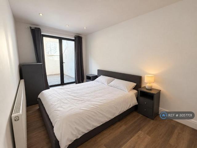 Mitcham Lane, London, SW16 1 bed in a flat share to rent £995 pcm £230 pw