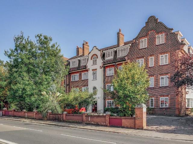Mitcham Lane, Streatham, London SW16, 2 bed flat to rent, £2,400 pcm | PrimeLocation