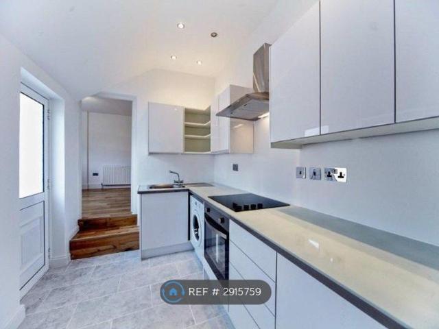 Mitcham Road, Croydon CR0, 3 bed maisonette to rent, £1,925 pcm | PrimeLocation