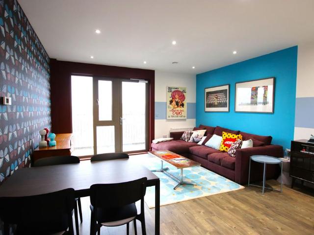 Mitcham Road, Croydon, CR0 2 bed flat to rent £1,800 pcm £415 pw