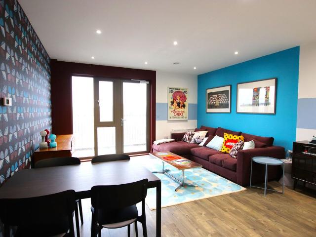 Mitcham Road, Croydon CR0, 2 bed flat to rent, £1,800 pcm | PrimeLocation
