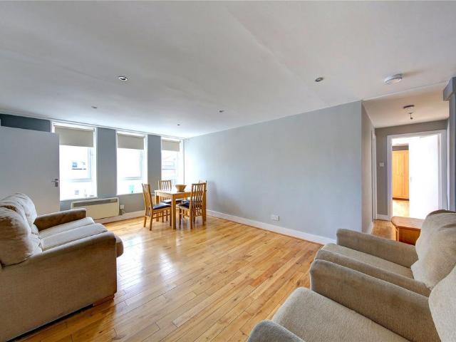 Mitcham Road, SW17 2 bed apartment to rent £1,950 pcm £450 pw