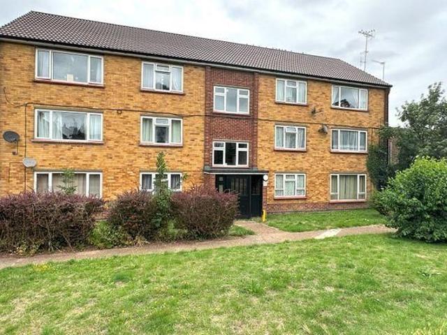 Mitchell Walk, Swanscombe DA10, 2 bed flat to rent, £1,445 pcm | PrimeLocation
